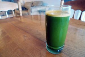 Wake Up & Flow Green Juice Recipe
